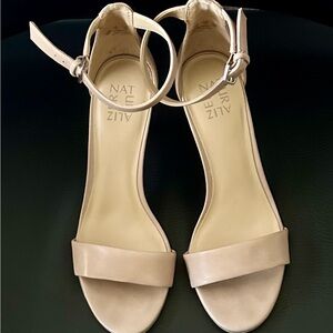 Naturalizer Matte Nude Strap Heels 9